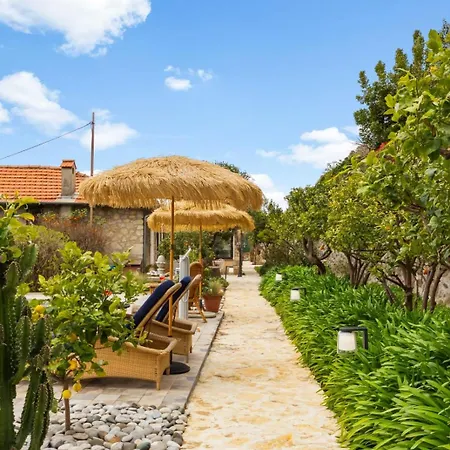 Villa La Fadette-swimming Pool-jacuzzi-sea View-ac-farniente Vallauris