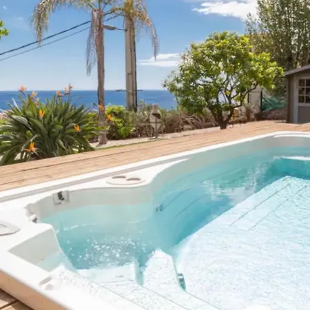 La Fadette-swimming Pool-jacuzzi-sea View-ac-farniente